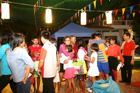 Children living with HIV/AIDS bring in 2014 with a lot of smiles at the Camillian social center rayong thailand