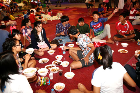 Children living with HIV/AIDS bring in 2015 with a lot of smiles at the Camillian social center rayong thailand