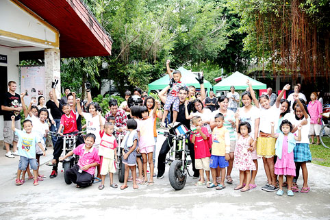 Pattaya Ducati visit the Camillian Social Center on the Sunday 29th of September 2013.