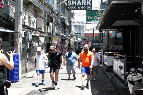25 kilometer walk for for the Pattaya Heros hosted by the Sapphire Club Soi 15 Walking Street Pattaya